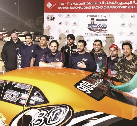 الشيخ دعيج الفهد يتوسط أعضاء فريق Q80﻿