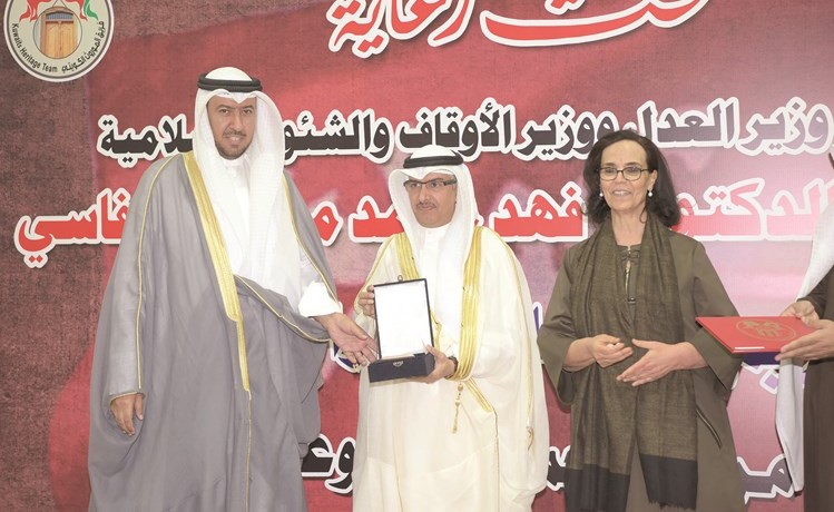 تكريم المدير العام بالإنابة لبيت الزكاة محمد العتيبي﻿