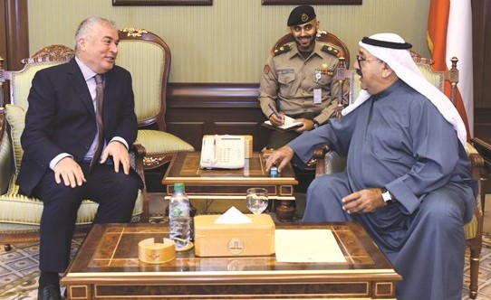 الشيخ ناصر صباح الأحمد خلال استقباله سفير طاجيكستان د.زبيد الله زبيدوف﻿