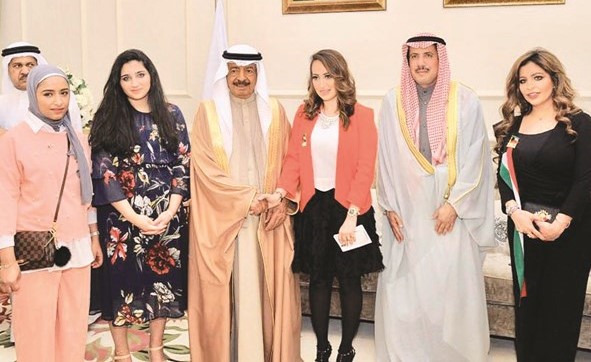صاحب السمو الملكي الأمير خليفة بن سلمان آل خليفة خلال تقديمه التهاني بالأعياد الوطنية﻿
