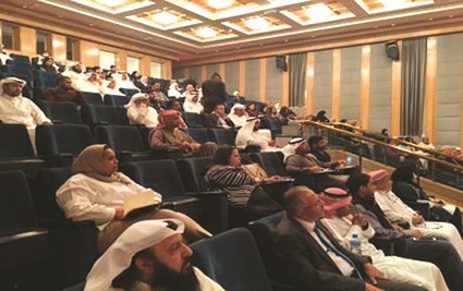الحضور في اللقاء ﻿