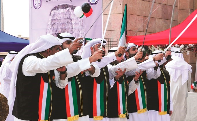 إدارة العلاقات العامة والإعلام تحتفل بالعيد الوطني وعيد التحرير بمشاركة كليات وإدارات جامعة الكويت