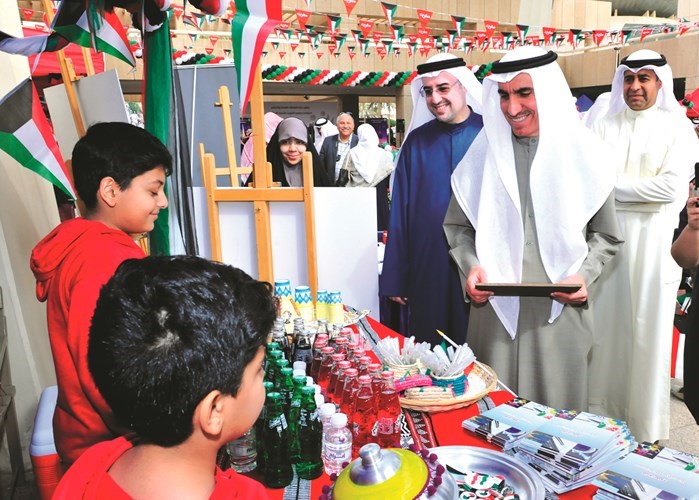 إدارة العلاقات العامة والإعلام تحتفل بالعيد الوطني وعيد التحرير بمشاركة كليات وإدارات جامعة الكويت