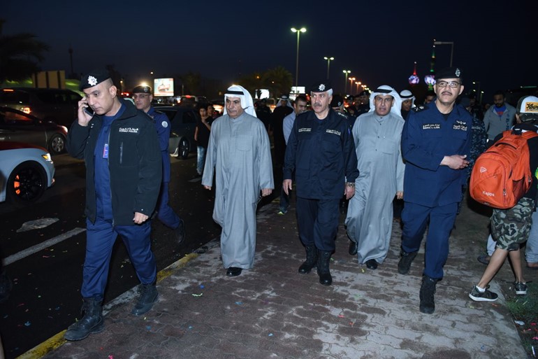 الفريق الدوسرى: تفقد جميع النقاط الأمنية بشارع الخليج ومناطق الاحتفالات بالمحافظات الست
