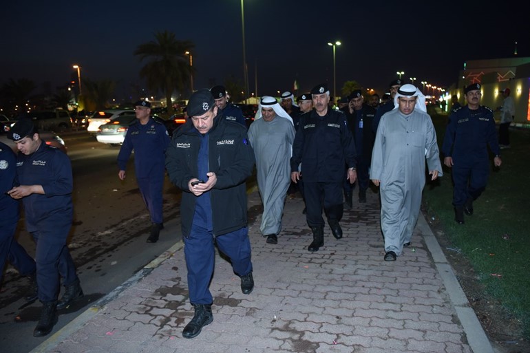 الفريق الدوسرى: تفقد جميع النقاط الأمنية بشارع الخليج ومناطق الاحتفالات بالمحافظات الست