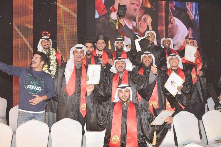 جامعة الشرق الأوسط الأميركية AUM احتفلت بتخرّج 814 طالباً وطالبة