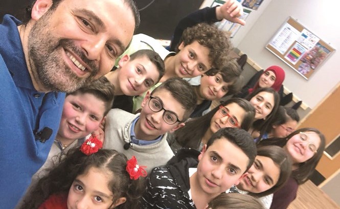 سيلفي لرئيسالحكومة سعد الحريري خلال إطلالته في البرنامج التلفزيوني دق الجرس بمواجهة﻿﻿15 تلميذا من مختلف المدارس والمناطق والأطياف﻿