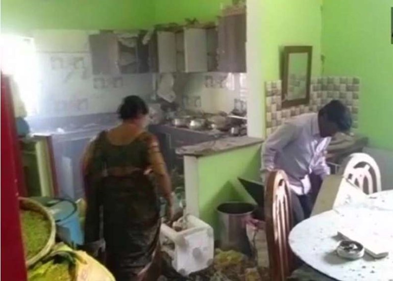 بالفيديو.. هدية زواج تقتل العريس وتضع العروس في العناية المركزة