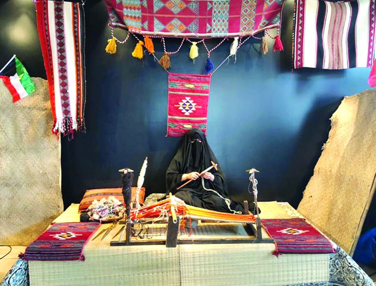  جانب من حفل سفارتنا في برن - حرفة السدو