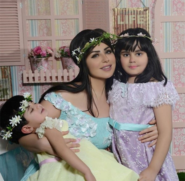 ابنة حليمة بولند الصغيرة تبكي بعد إرهاقها في جلسة التصوير الجديدة لوالدتها !