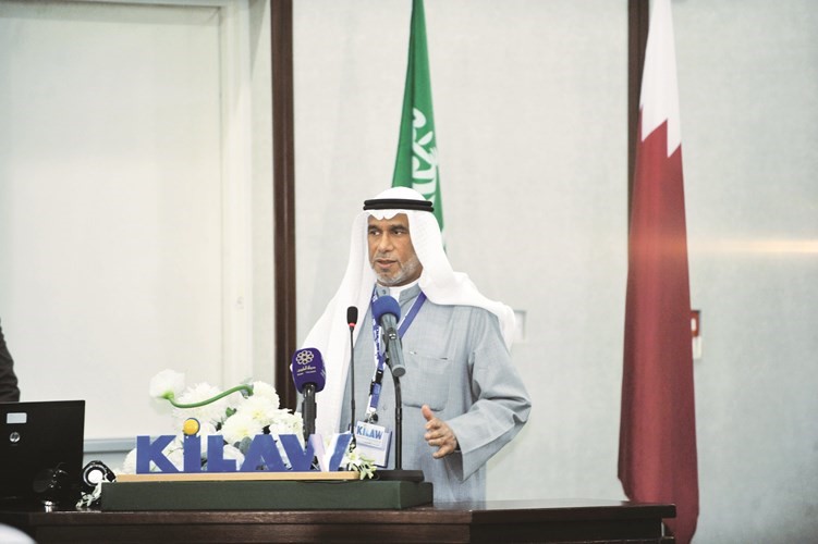 د.محمد المقاطع متحدثا ﻿
