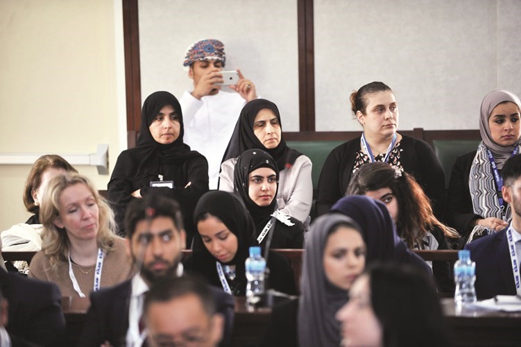 مجموعة من الطلبة المشاركين﻿