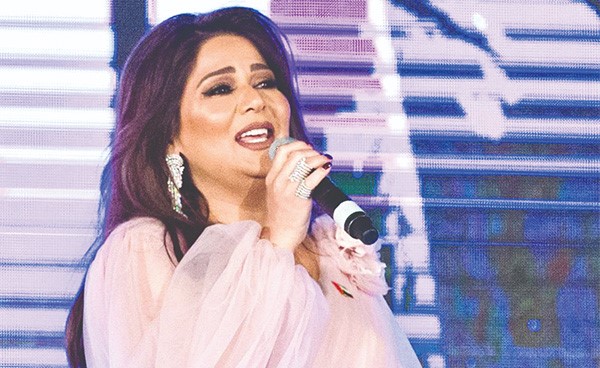 بالفيديو.. بعد أزمة "ذا فويس".. نوال الكويتية في نوبة بكاء وتطلب إيقاف التصوير