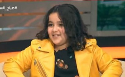 شاهد: متسابقة The Voice أشرقت أحمد تؤدي العمرة بعد إحياء حفل غنائي في السعودية