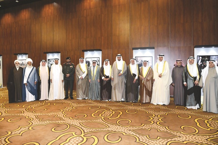 وزير الأوقاف يتوسط حضور ملتقى الوقف الجعفري﻿