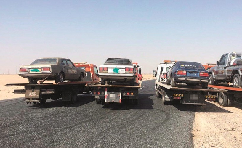 المركبات في طريقها إلى كراج الحجز﻿