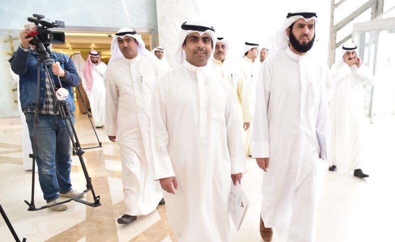 بالفيديو.. العدساني والدمخي يتقدمان باستجواب الوزير عادل الخرافي من محور واحد