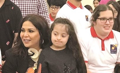 نوال اثناء مشاركتها في مؤتمر الصحة النفسية في ابوظبي﻿