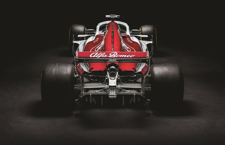 فريق ألفا روميو ساوبر F1 يكشف النقاب عن C37