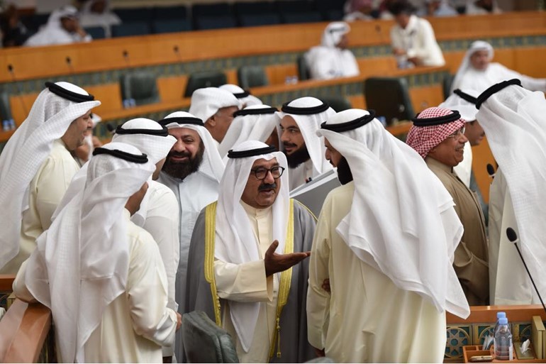 مجلس الأمة يقر قانوني تعارض المصالح و "المشاريع الصغيرة والمتوسطة" ويحيلهما للحكومة