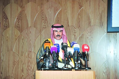 الشيخ مبارك الدعيج ملقيا كلمته