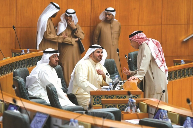 الشيخ خالد الجراح في حديث مع حمدان العازمي ود. فهد العفاسي﻿