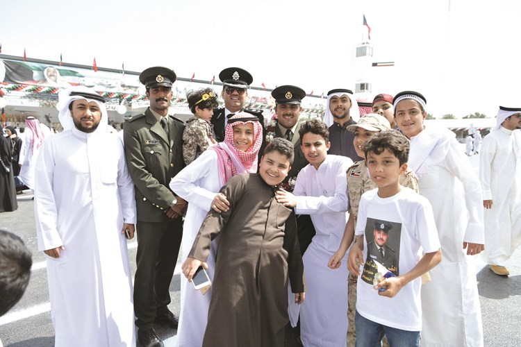 احتفاء بالخريجين 	﻿
