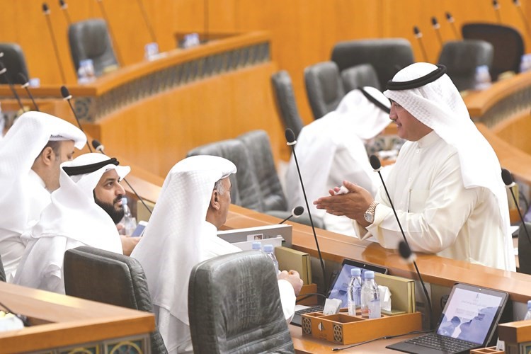 عسكر العنزي في حوار مع شعيب المويزري وعبدالله فهاد ﻿