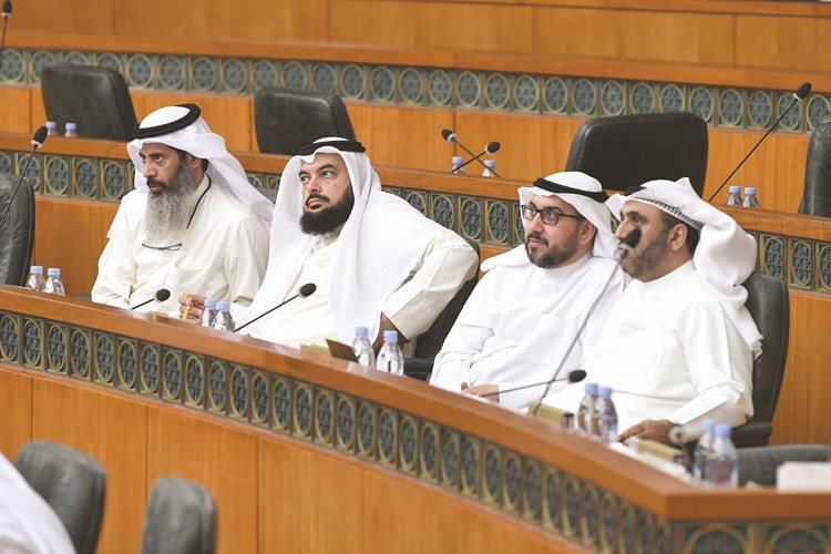 محمد الدلال وأسامة الشاهين ود.جمعان الحربش ود. نايف المرداس﻿