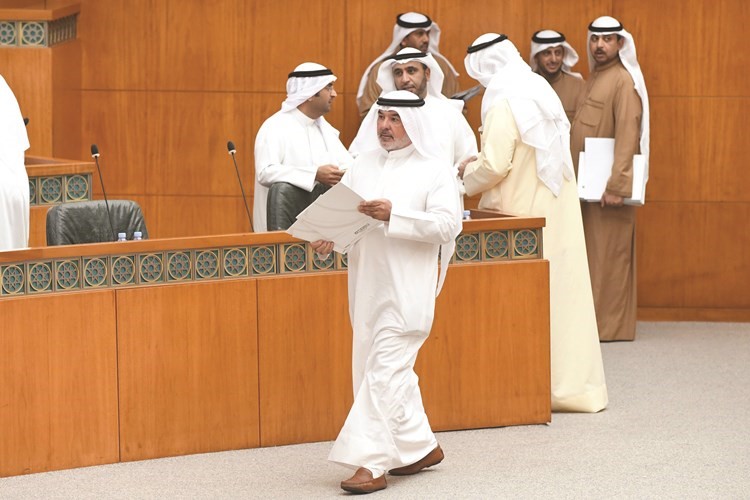 صالح عاشور﻿
