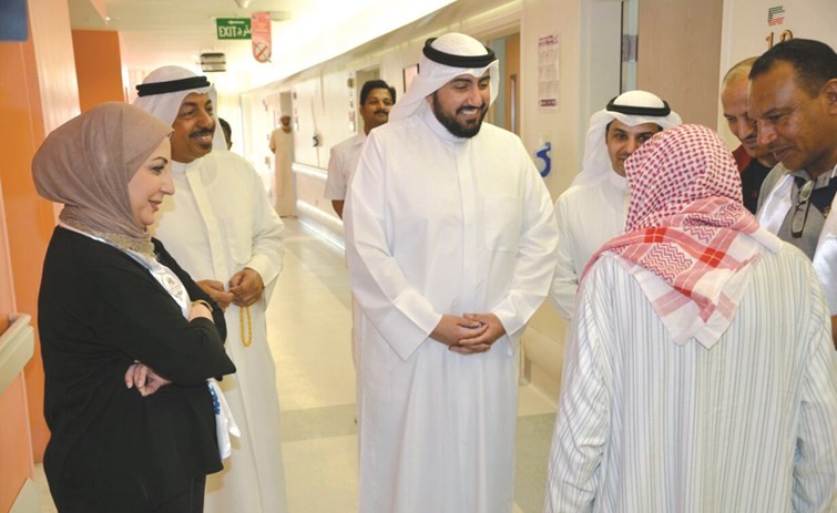 الشيخ د.باسل الصباح متفقدا أحوال المرضى في الصدري ﻿