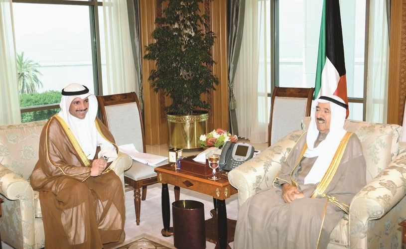 صاحب السمو الأمير الشيخ صباح الأحمد مستقبلا رئيس مجلس الأمة مرزوق الغانم ﻿
