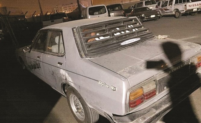 مركبة مخالفة في طريقها لكراج الحجز﻿