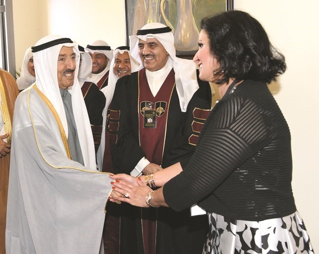 فاطمة العازمي في استقبال صاحب السمو الأمير ﻿