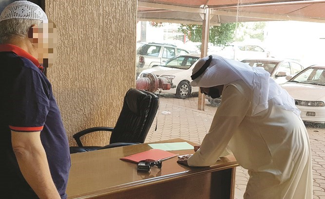 توجيه إنذار لعقار مخالف﻿