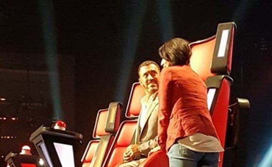 بالفيديو.. خطيبة كاظم الساهر كانت ترافقه في كواليس The Voice Kids