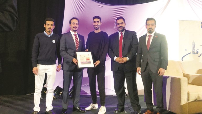 اتحاد اميركا مع مستشار السفير عبدالعزيز القدفان﻿