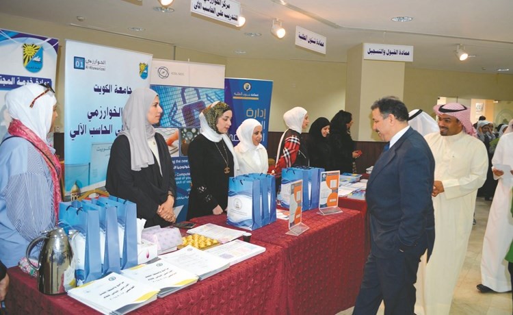 جولة داخل المعرض ﻿
