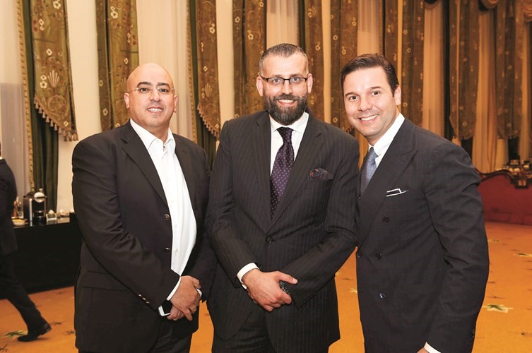 حاتم شاطر وماجد القاسم ومصطفى مقداد ﻿