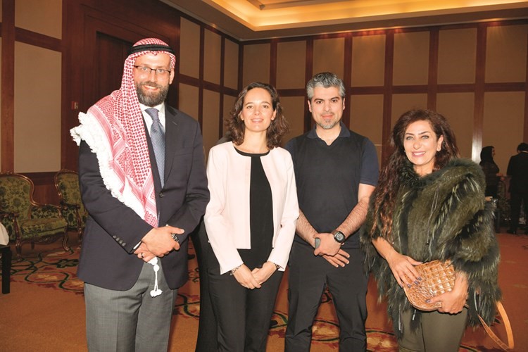 فاديا ومحمد محمد وراشيل وماجد القاسم ﻿