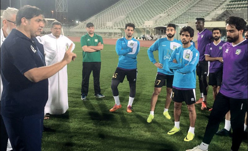 إبراهيم يحث لاعبي الأخضر على تكملة المشوار