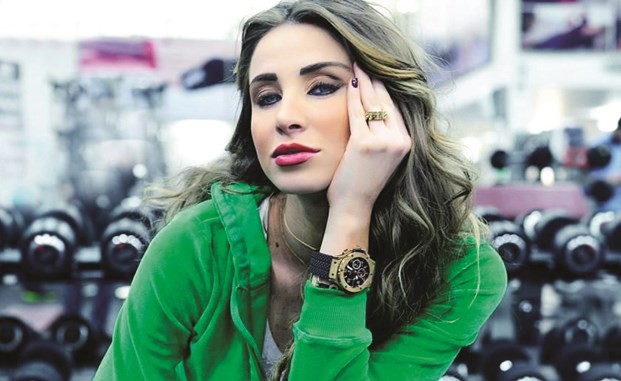أنابيلا هلال﻿