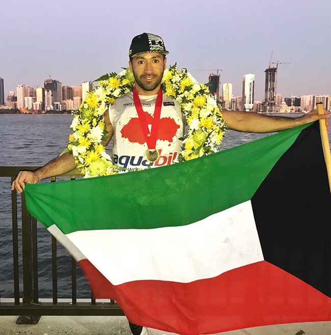 إنجاز كويتي جديد.. العبدالرزاق بطلاً للعالم في الدراجات المائية