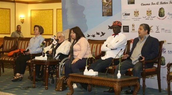 بالصور.. جميل راتب على كرسي متحرك في ندوة تكريمه بـ "الأقصر للسينما الأفريقية"
