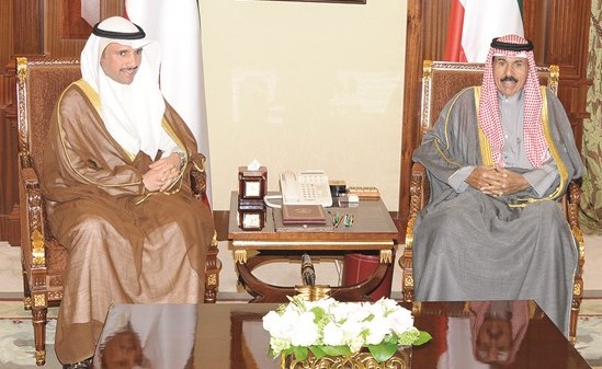 سمو ولي العهد الشيخ نواف الأحمد مستقبلا مرزوق الغانم﻿