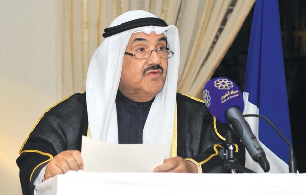سمو الشيخ ناصر المحمد متحدثا خلال الاحتفال