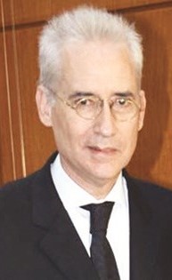 السفير السويسري الدو دي لوكا ﻿