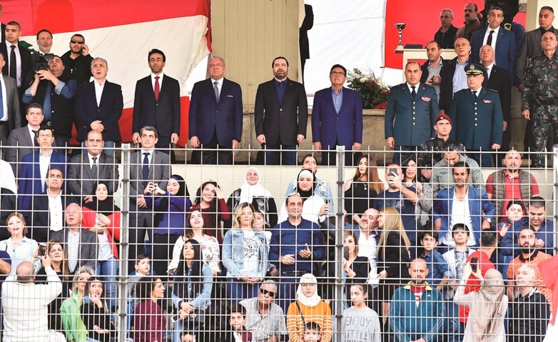 رئيس الحكومة سعد الحريري خلال رعايته حفل تخريج دورة الإطفائيين المتمرنين في الملعب البلدي ببيروت	(محمود الطويل)﻿