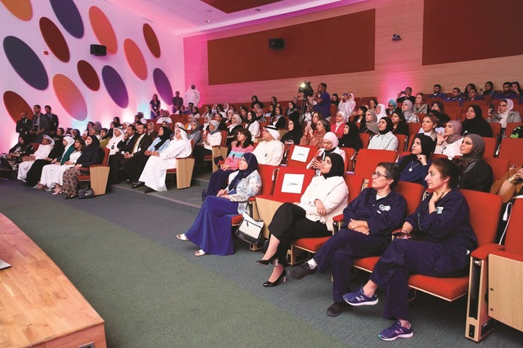 فرح شعبان وسناء الغملاس في احتفالية شركة نفط الكويت﻿