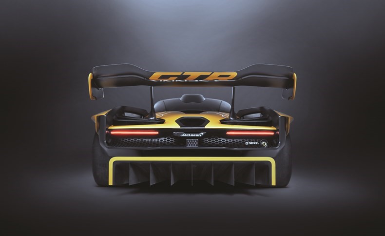 ماكلارين أتوموتيف تكشف النقاب عن Senna GTR النموذجية